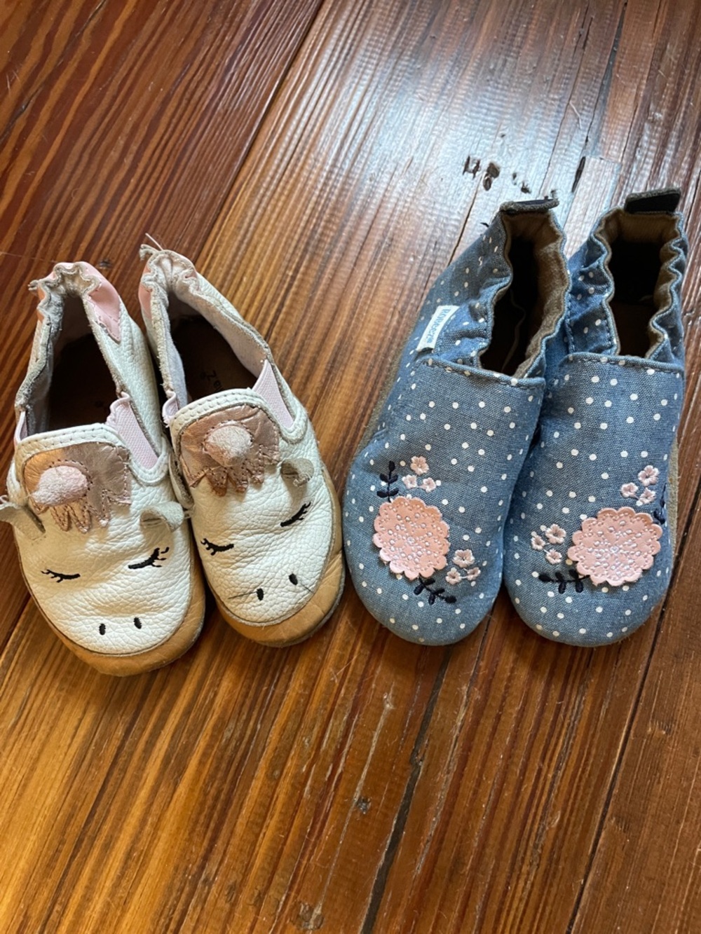 Robeez 12-18M Baby Girls Soft Sole Unicorn & Floral Polka Dot Slip-On Slippers